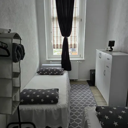 Apartment Am Bahnhof *