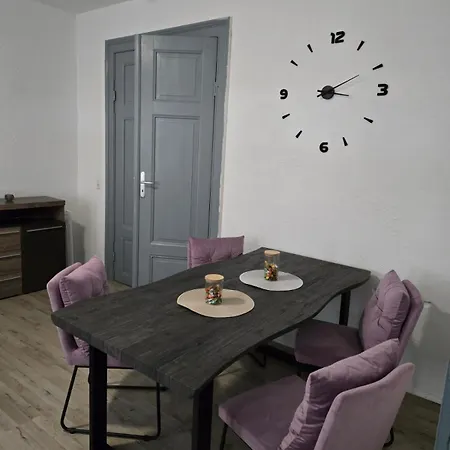 Am Bahnhof Appartement *
