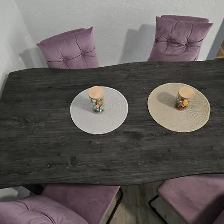 Am Bahnhof Apartment Bernburg