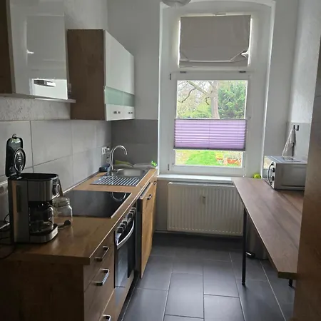 Am Bahnhof Apartment *